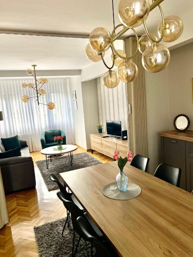 Apartman Filip Lux City Center ノヴィ・パザル エクステリア 写真