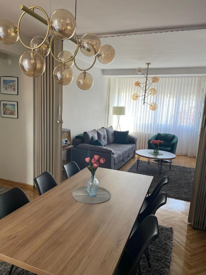 Apartman Filip Lux City Center ノヴィ・パザル エクステリア 写真
