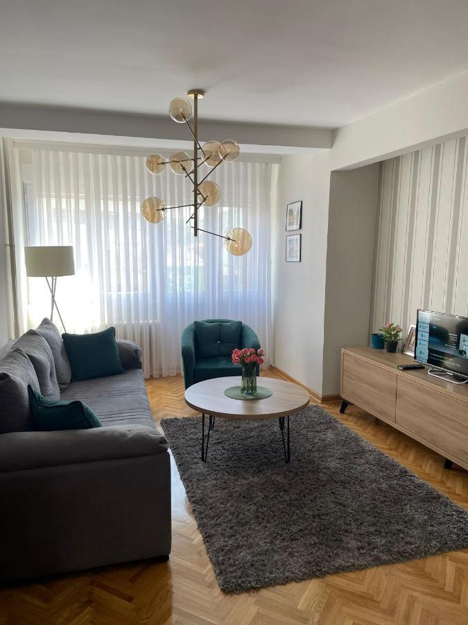Apartman Filip Lux City Center ノヴィ・パザル エクステリア 写真