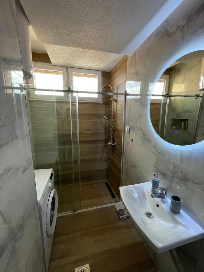 Apartman Filip Lux City Center ノヴィ・パザル エクステリア 写真