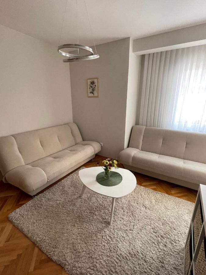 Apartman Filip Lux City Center ノヴィ・パザル エクステリア 写真