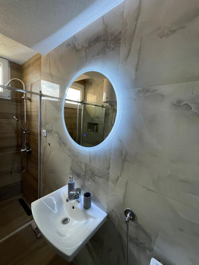 Apartman Filip Lux City Center ノヴィ・パザル エクステリア 写真
