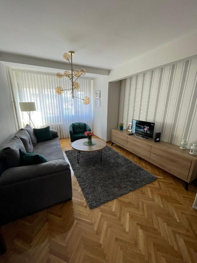Apartman Filip Lux City Center ノヴィ・パザル エクステリア 写真